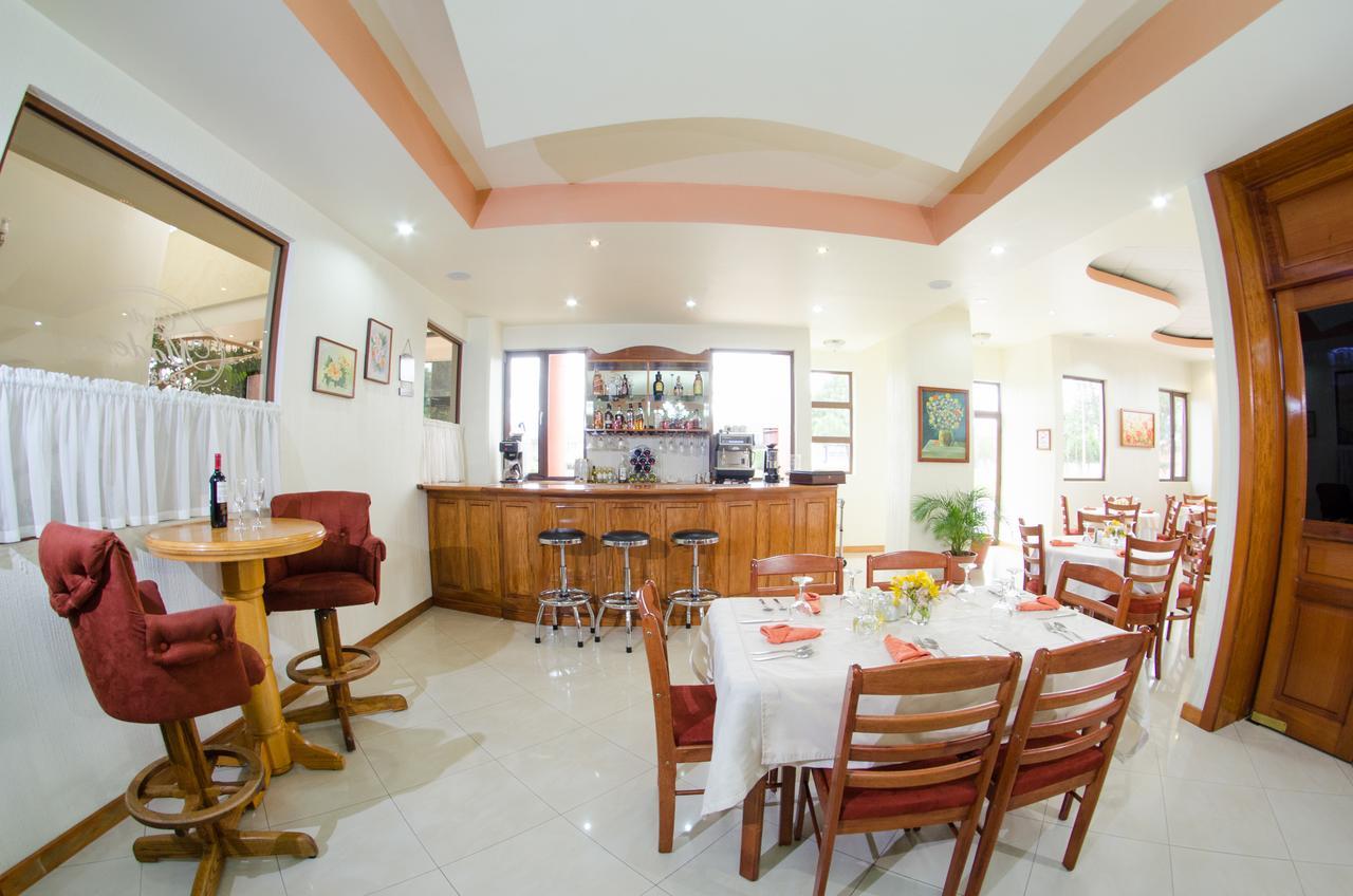 Olintepeque Hotel Anna Inn מראה חיצוני תמונה