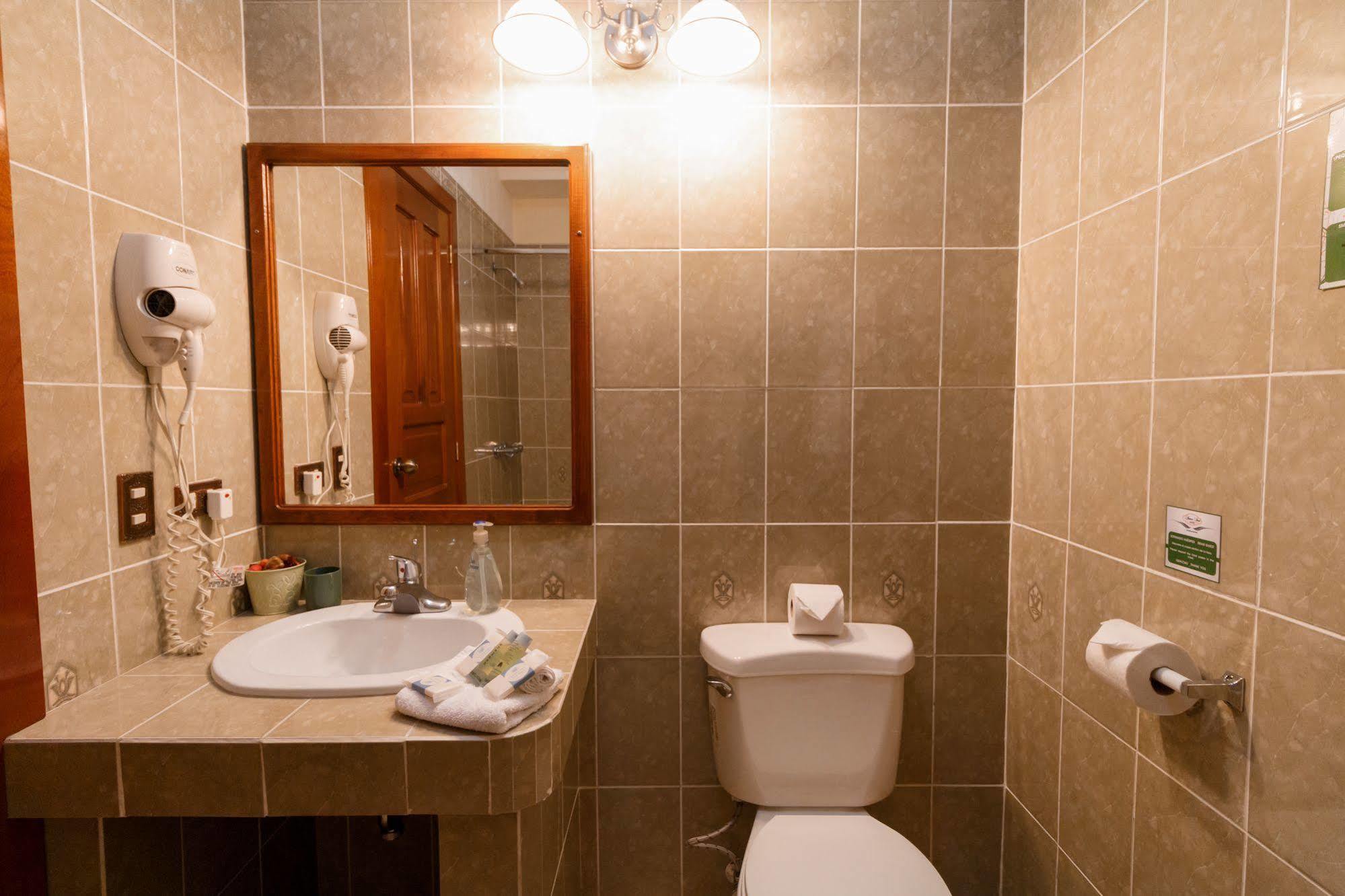 Olintepeque Hotel Anna Inn מראה חיצוני תמונה
